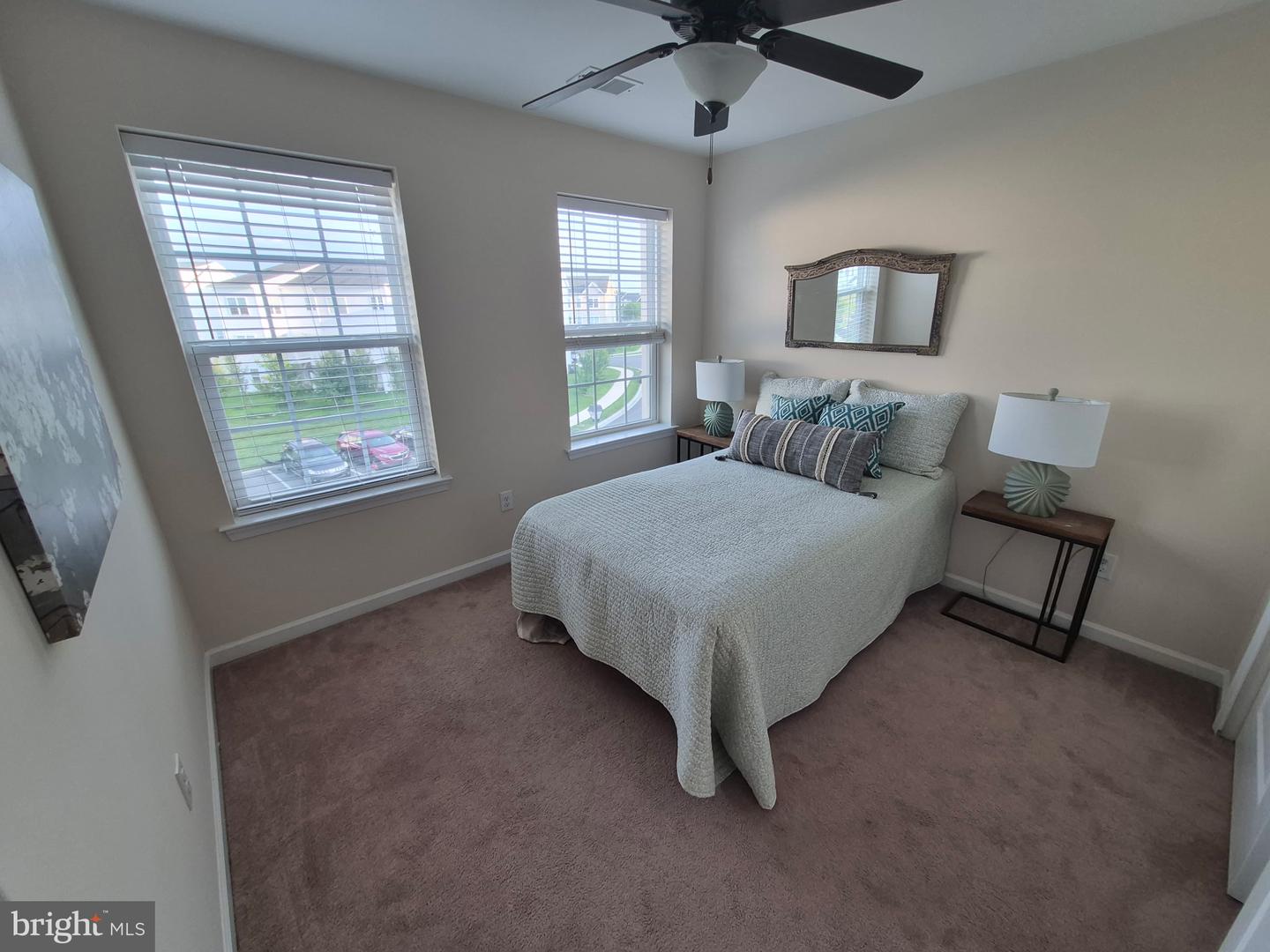 150 Jenny Dr Property Photo 11