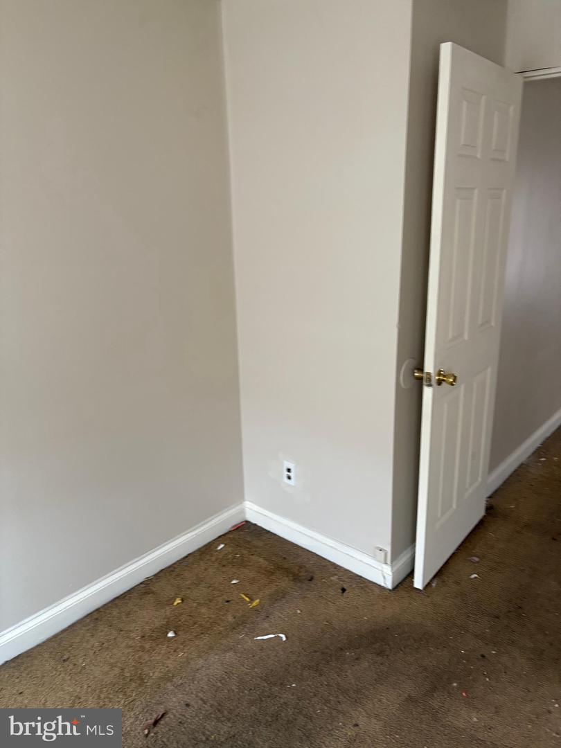 903 Maple St Property Photo 13