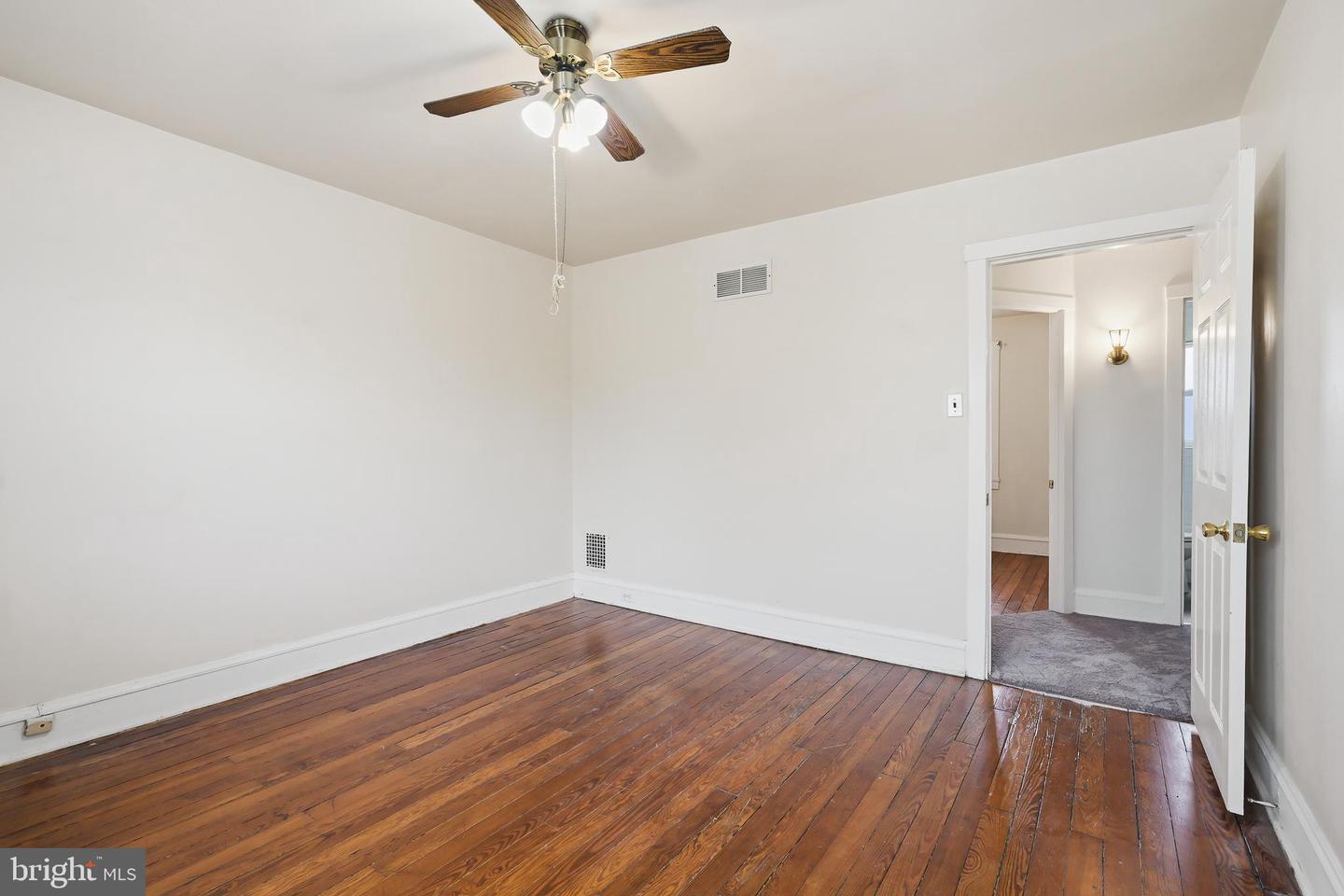 241 S Union St Property Photo 17