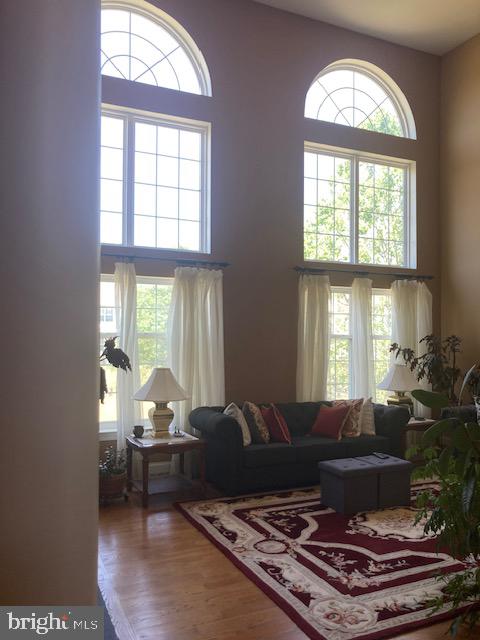 609 Ravenglass Dr Property Photo 4