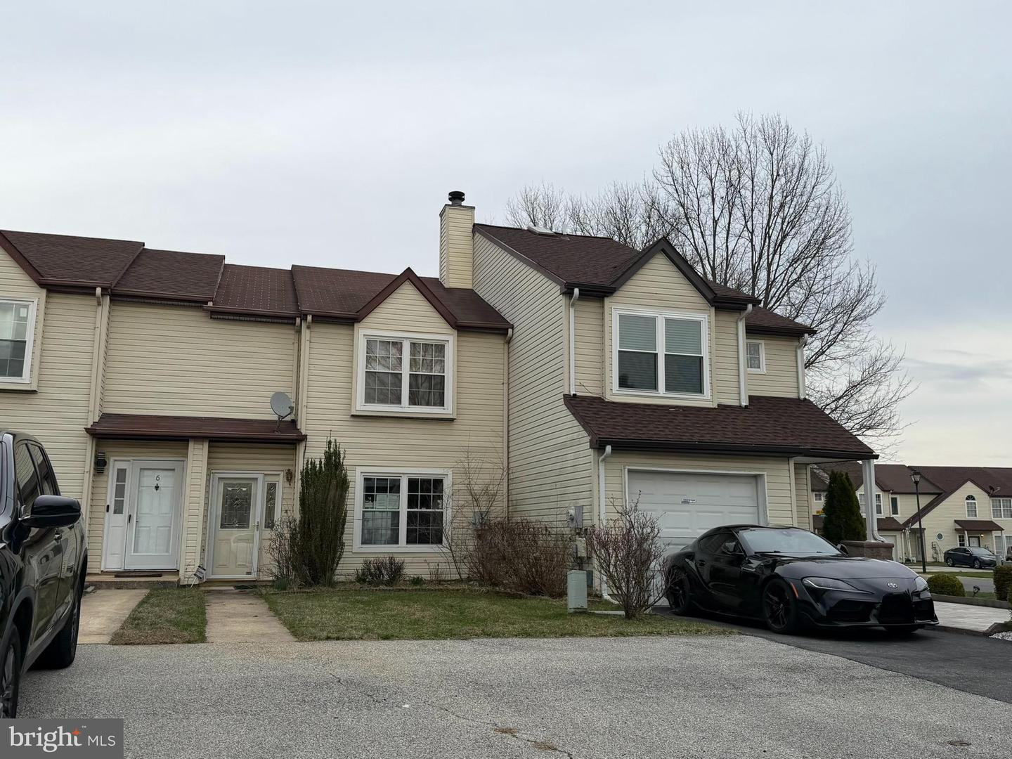 4 Ross Ct Property Photo 2