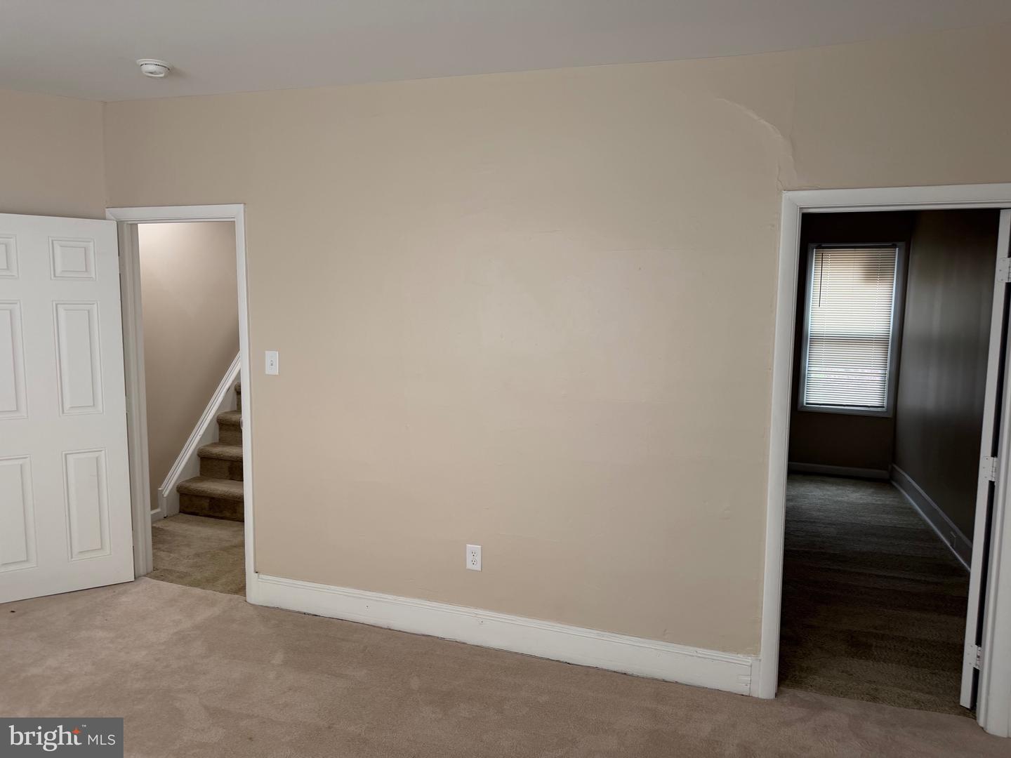 1405 W 2nd St Property Photo 52