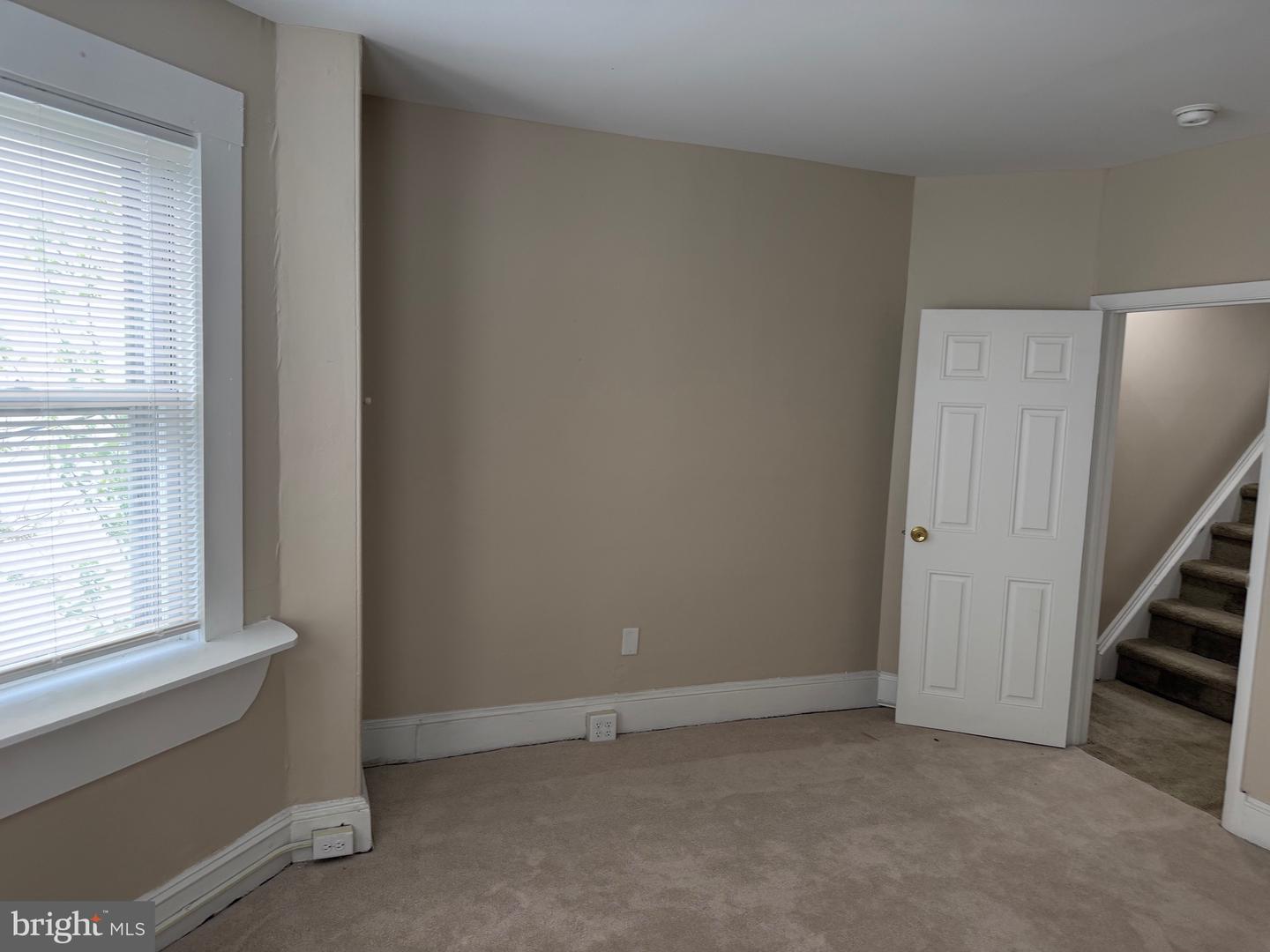 1405 W 2nd St Property Photo 53