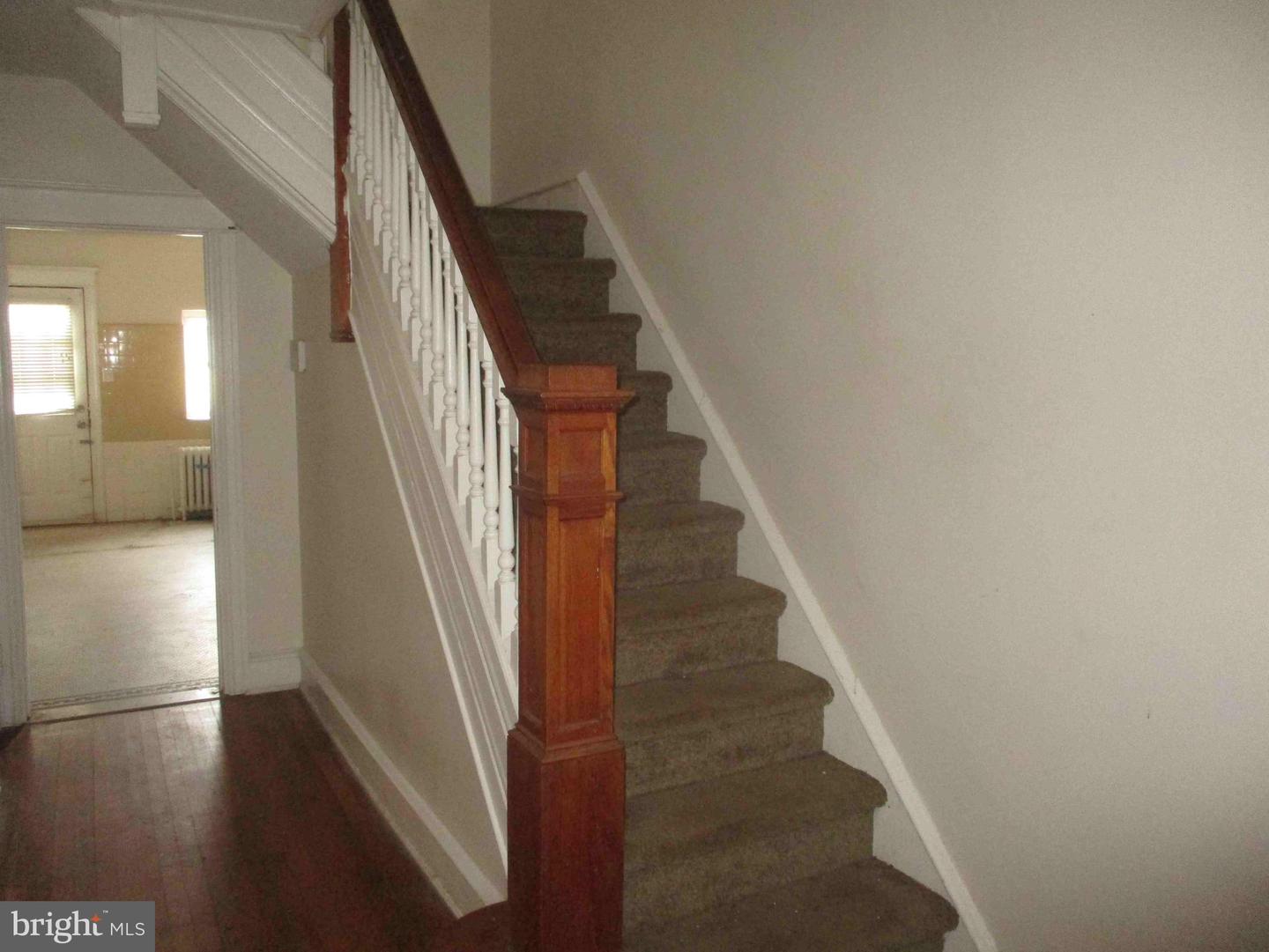 1906 W 9th St Property Photo 15