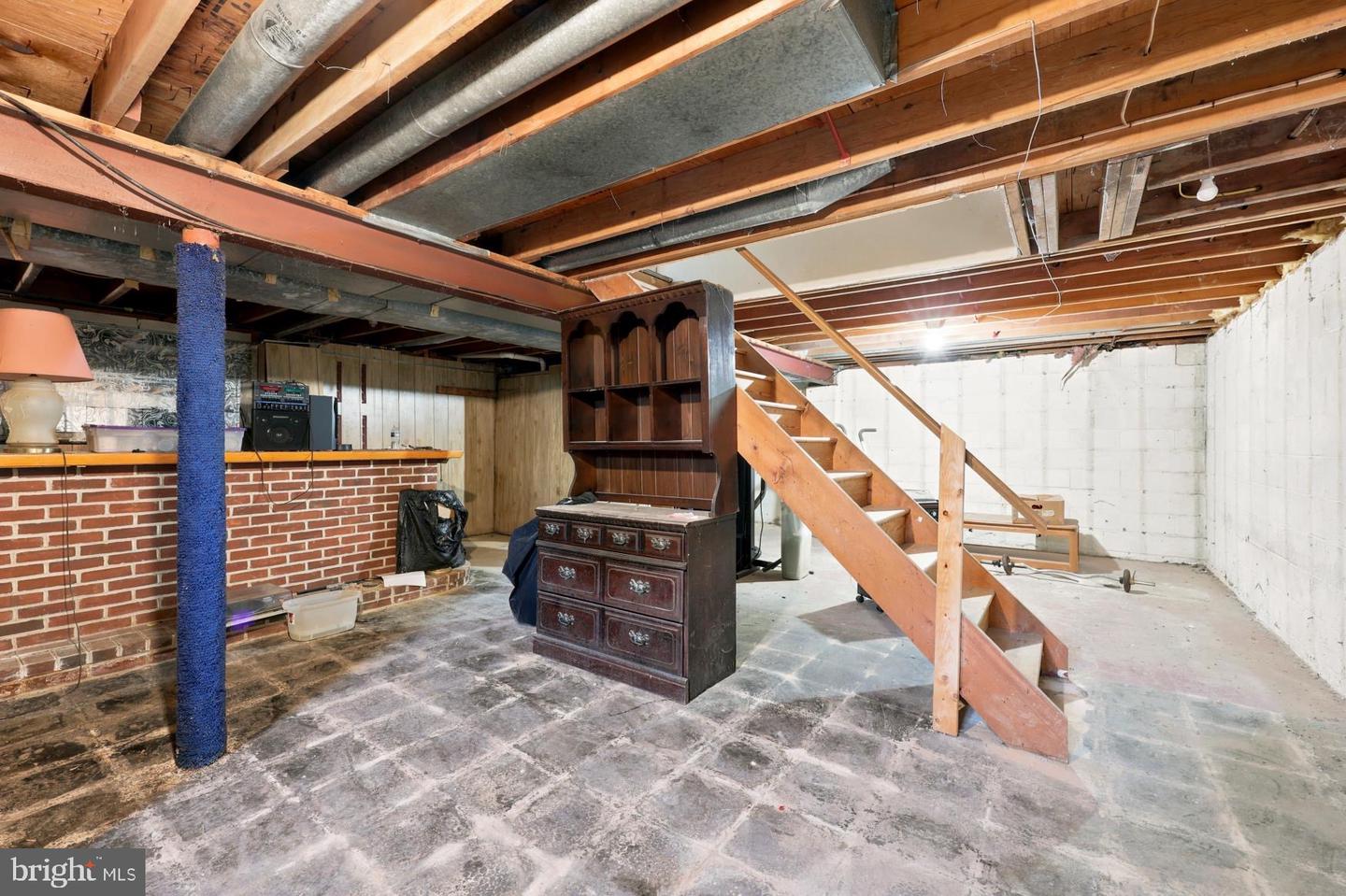 155 Casimir Property Photo 4