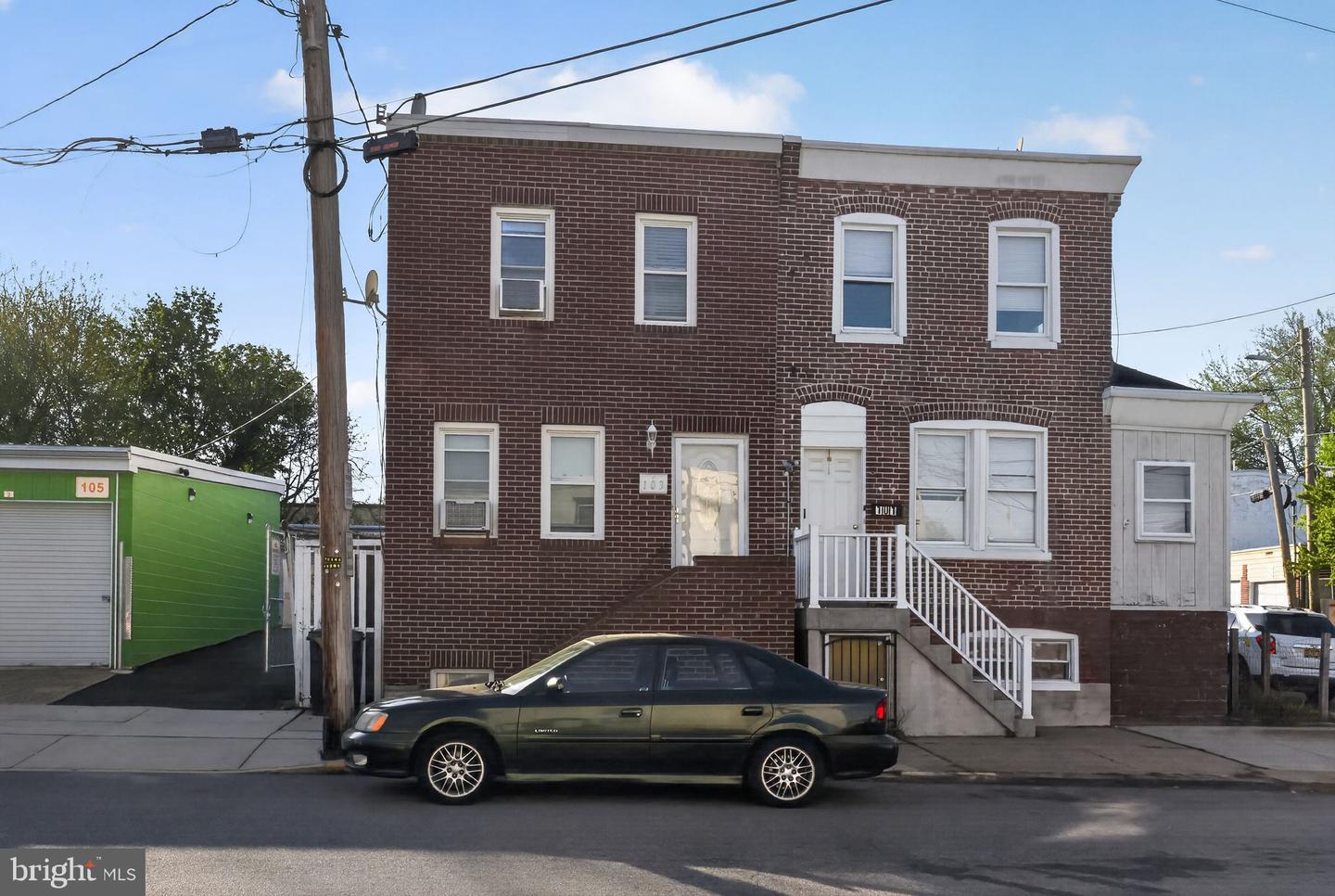103 S Harrison St Property Photo 3