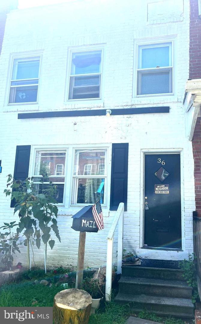 36 Denham Ave Property Photo 1