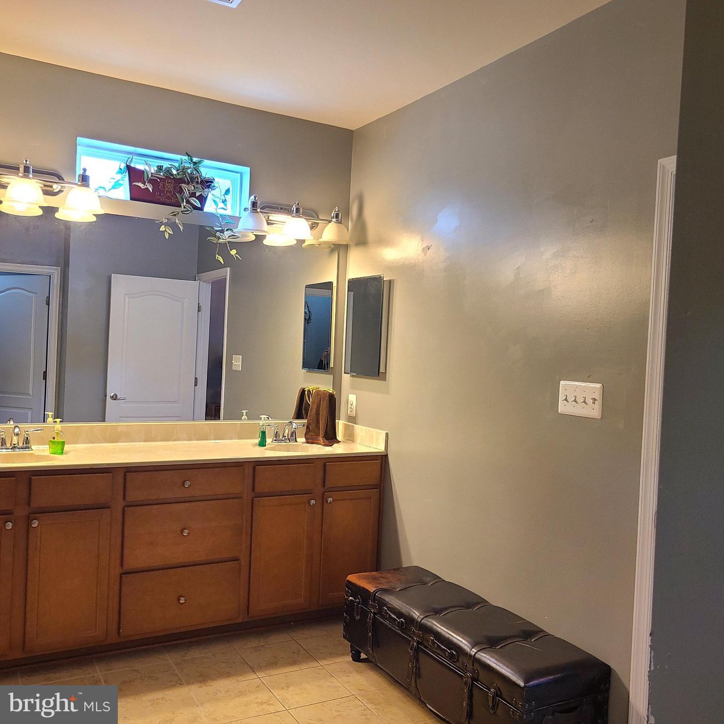 420 Winterberry Dr Property Photo 39