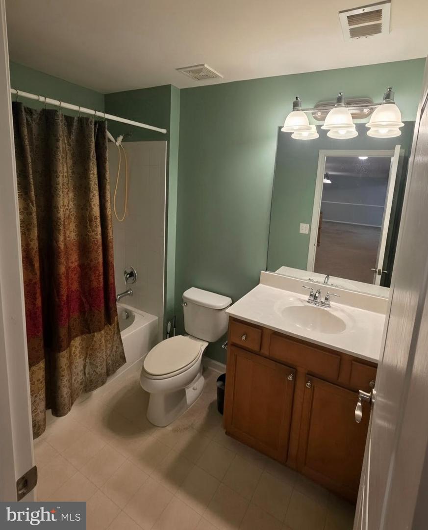 420 Winterberry Dr Property Photo 45