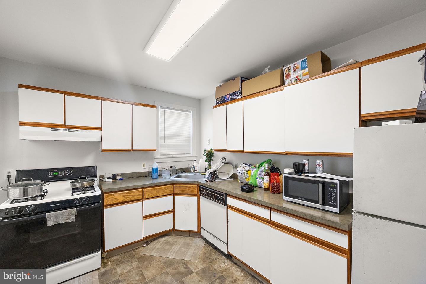 127 Eastlawn Ave Property Photo 4