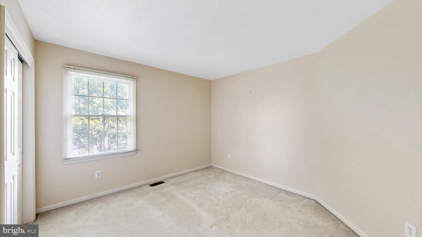 116 Greenbrier Dr Property Photo 33