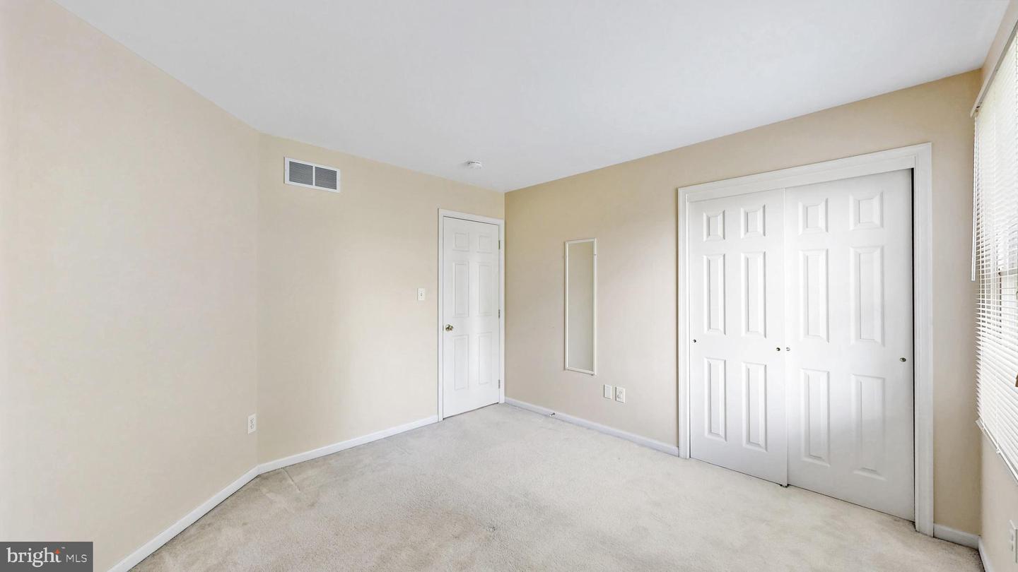 116 Greenbrier Dr Property Photo 34