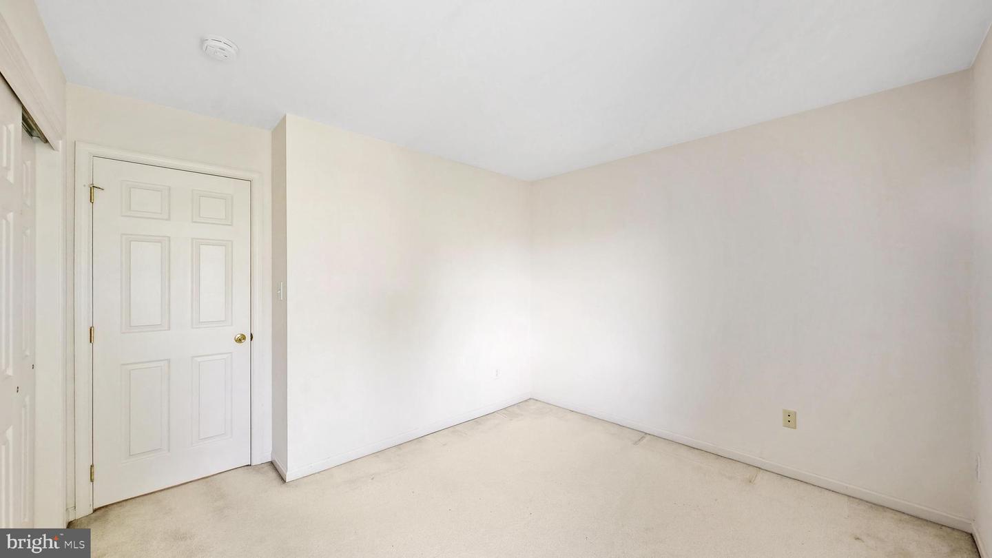 116 Greenbrier Dr Property Photo 36