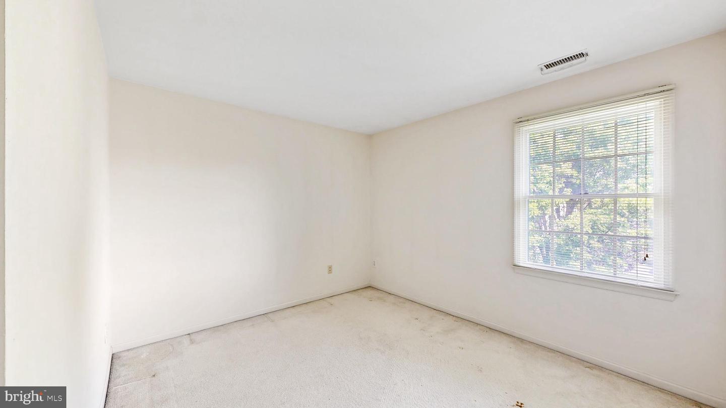 116 Greenbrier Dr Property Photo 37