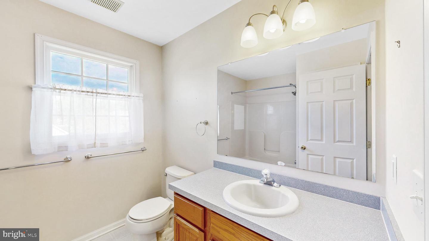 116 Greenbrier Dr Property Photo 38