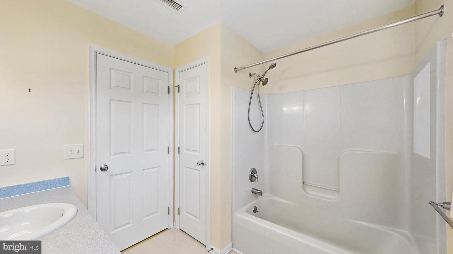 116 Greenbrier Dr Property Photo 39