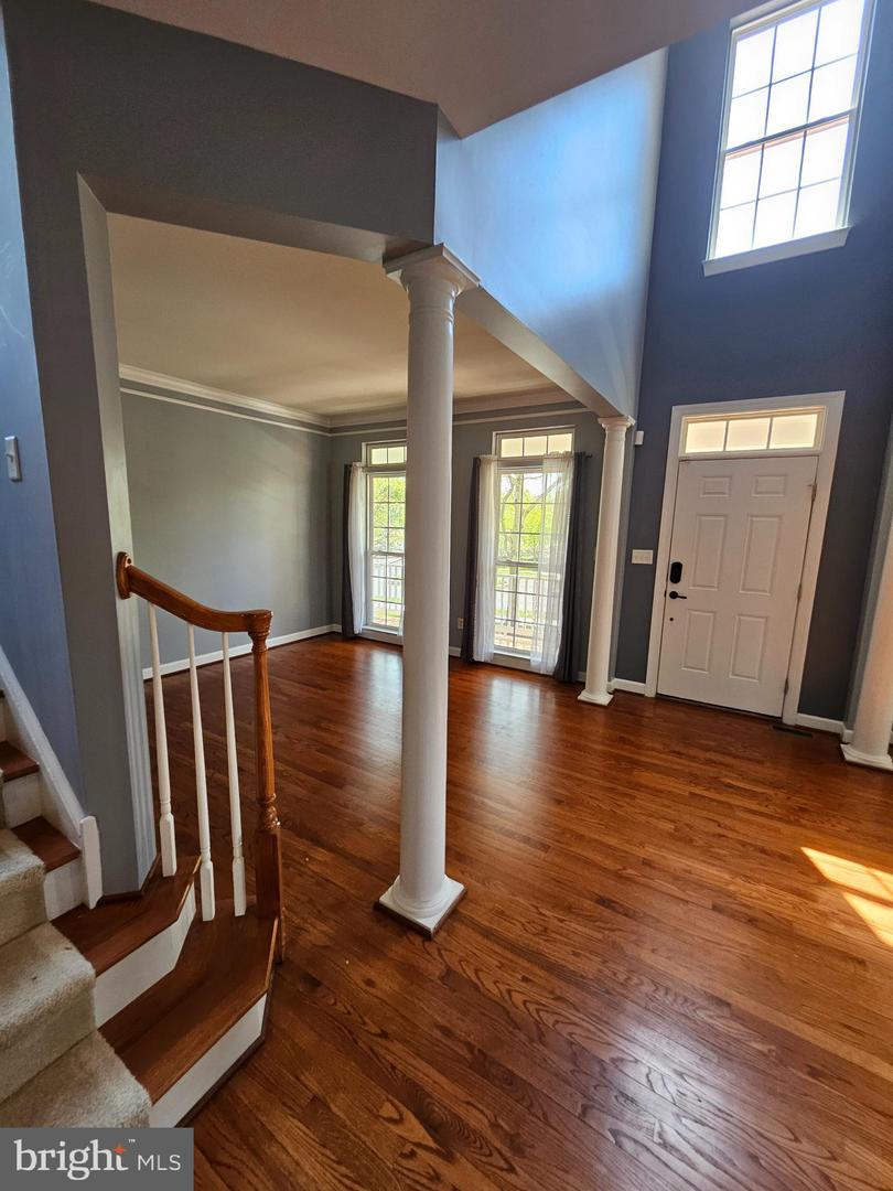 14 Meridian Blvd Property Photo 5