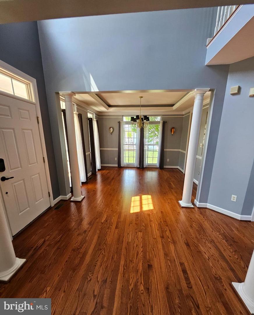 14 Meridian Blvd Property Photo 6