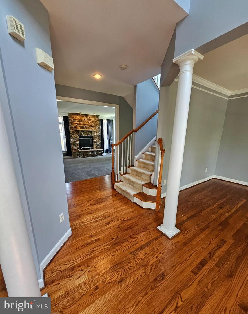 14 Meridian Blvd Property Photo 8
