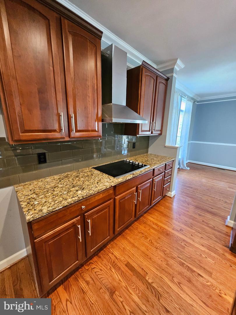 14 Meridian Blvd Property Photo 11