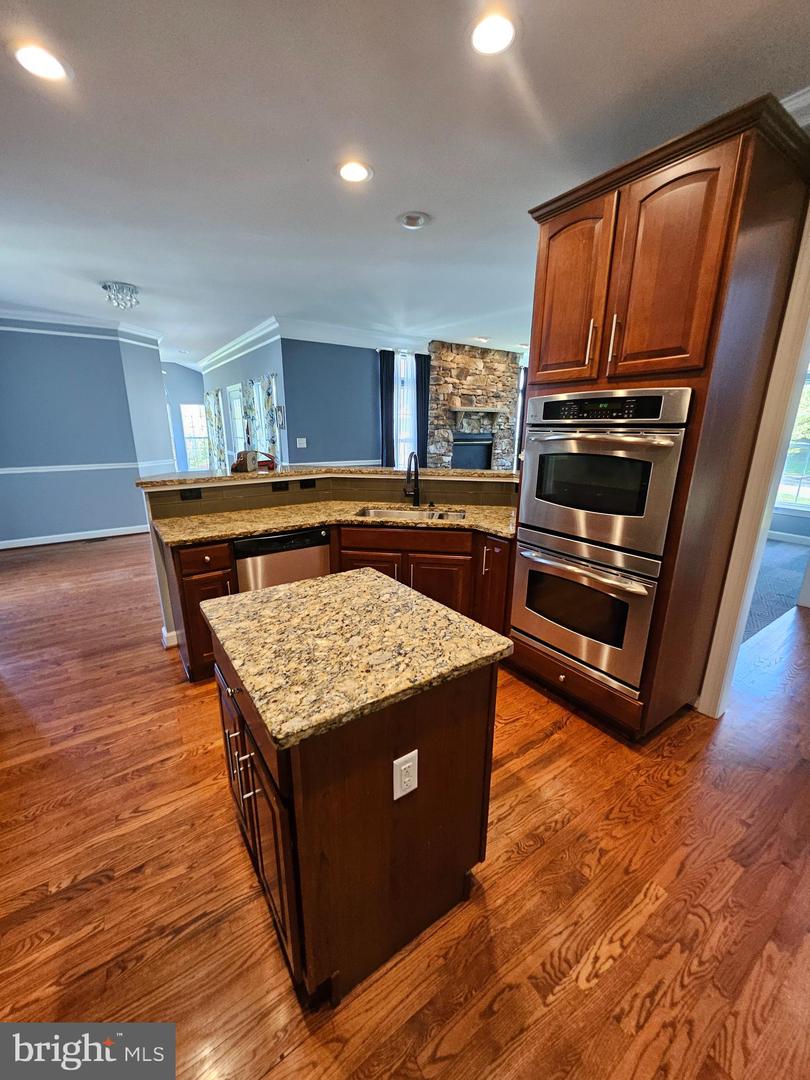 14 Meridian Blvd Property Photo 12