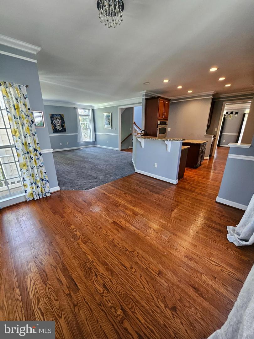 14 Meridian Blvd Property Photo 15