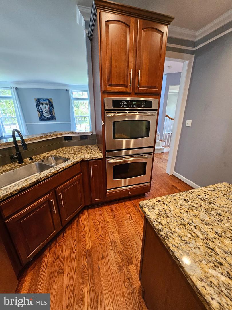 14 Meridian Blvd Property Photo 16
