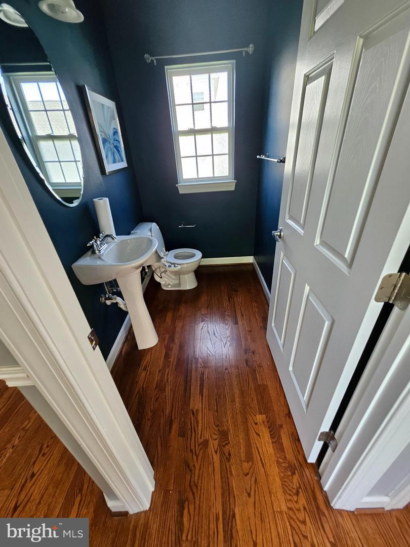 14 Meridian Blvd Property Photo 19