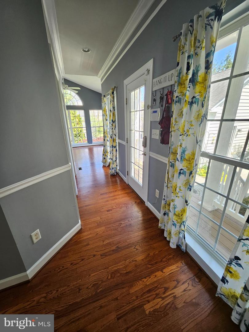 14 Meridian Blvd Property Photo 20