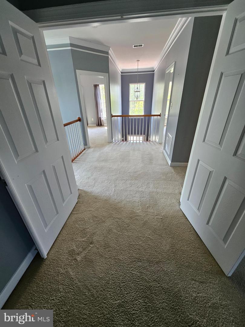 14 Meridian Blvd Property Photo 26