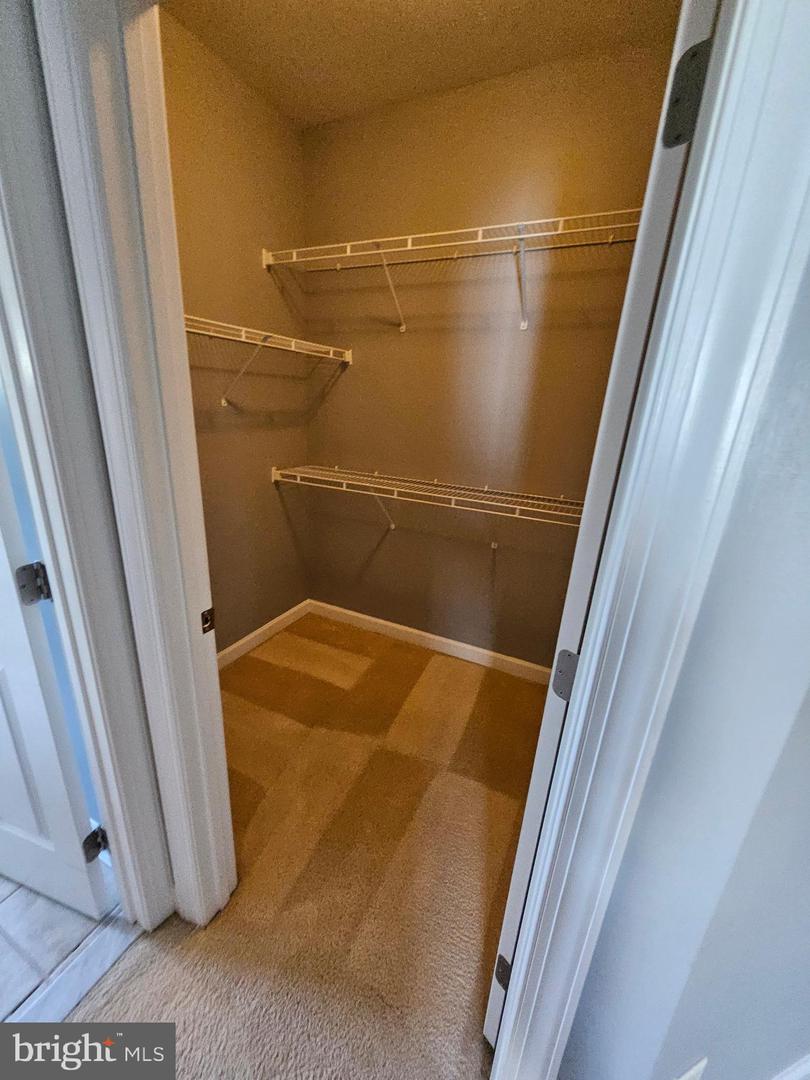 14 Meridian Blvd Property Photo 34