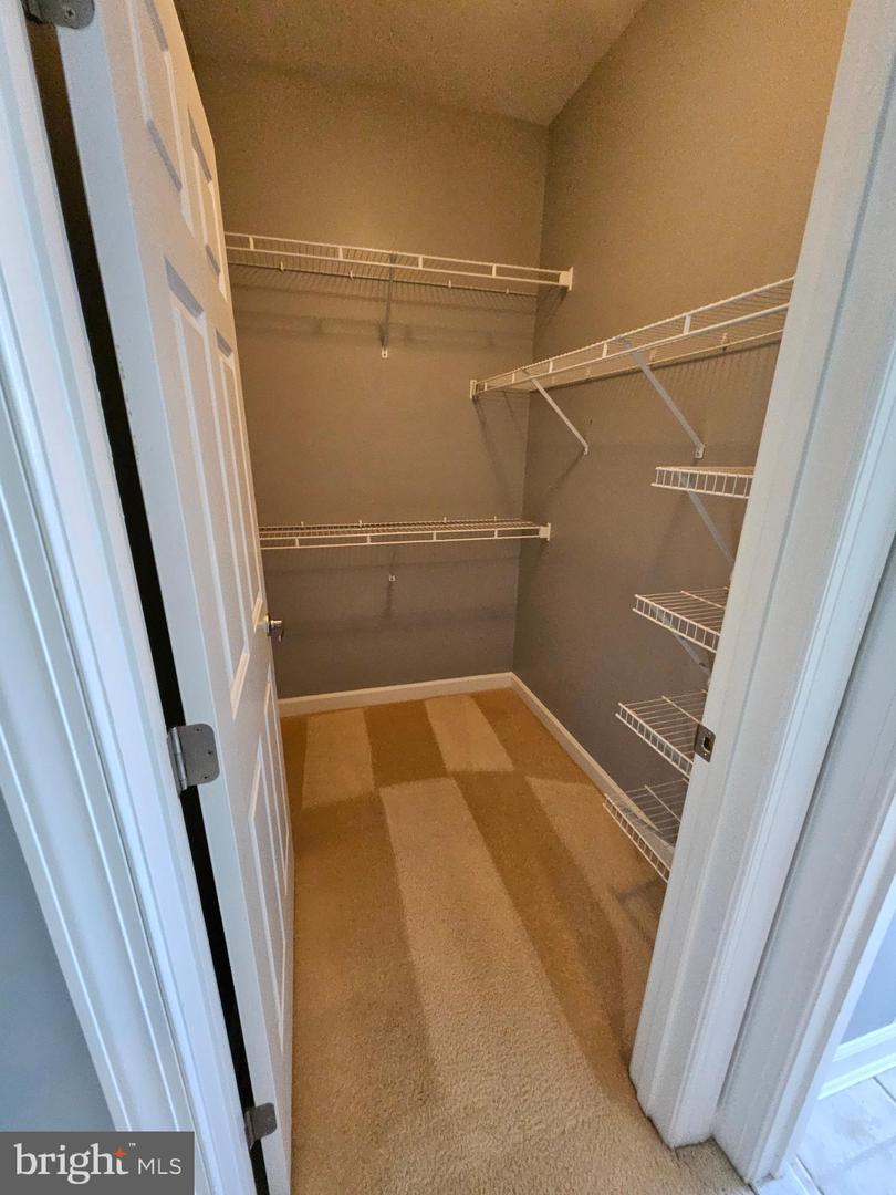 14 Meridian Blvd Property Photo 35