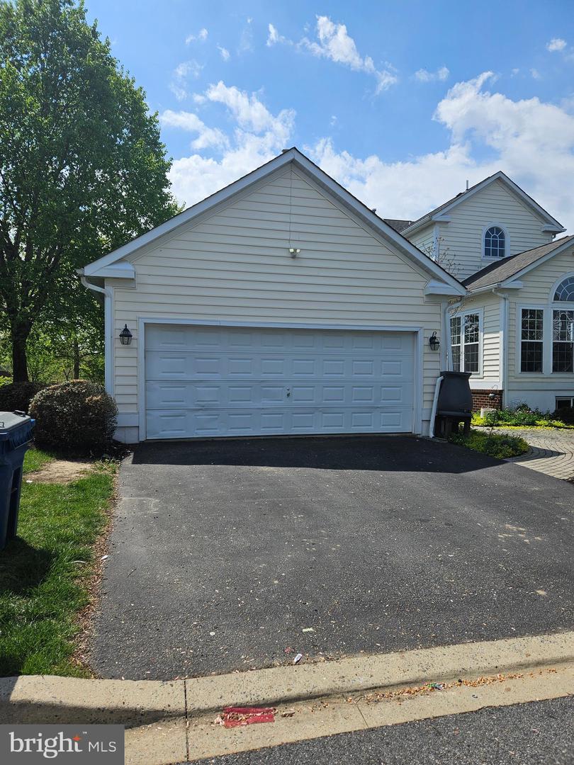 14 Meridian Blvd Property Photo 73
