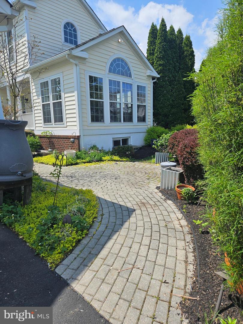 14 Meridian Blvd Property Photo 74
