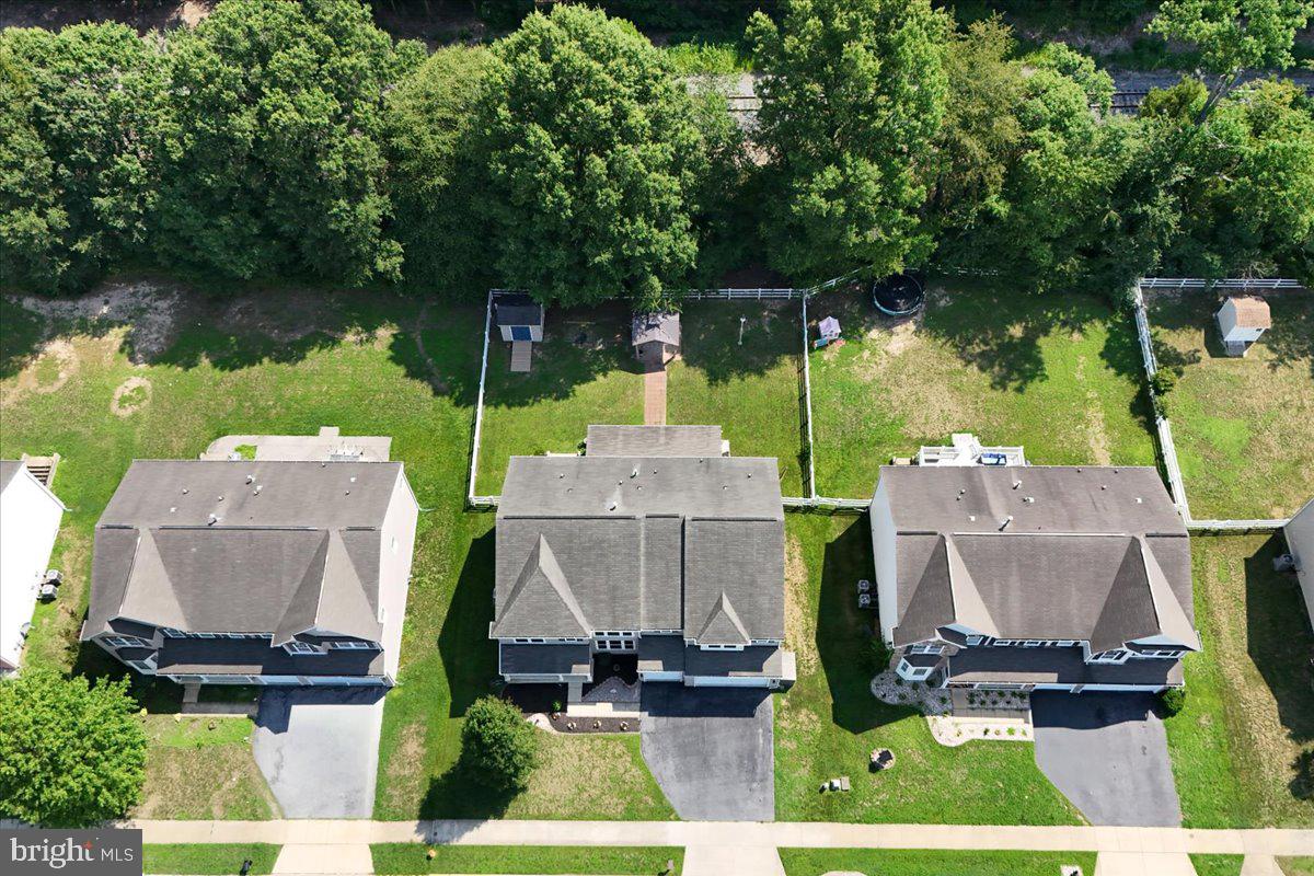 1146 E Founds St Property Photo 8