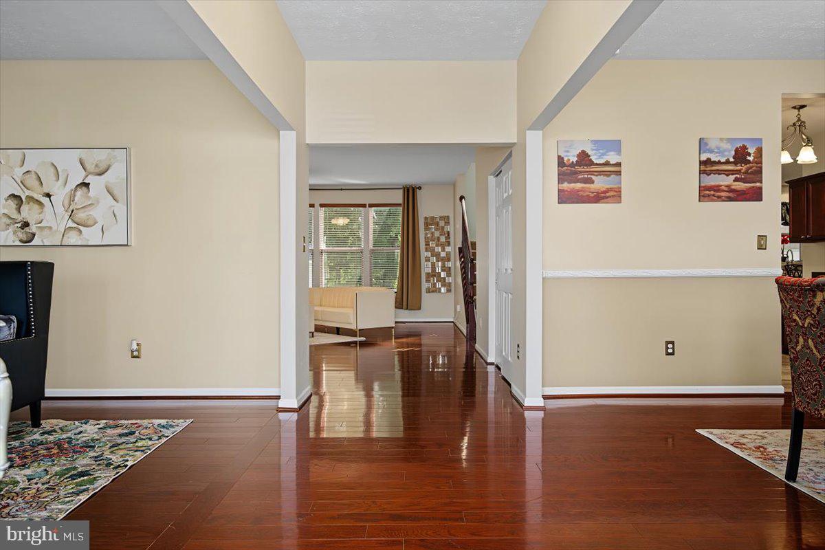 1146 E Founds St Property Photo 10