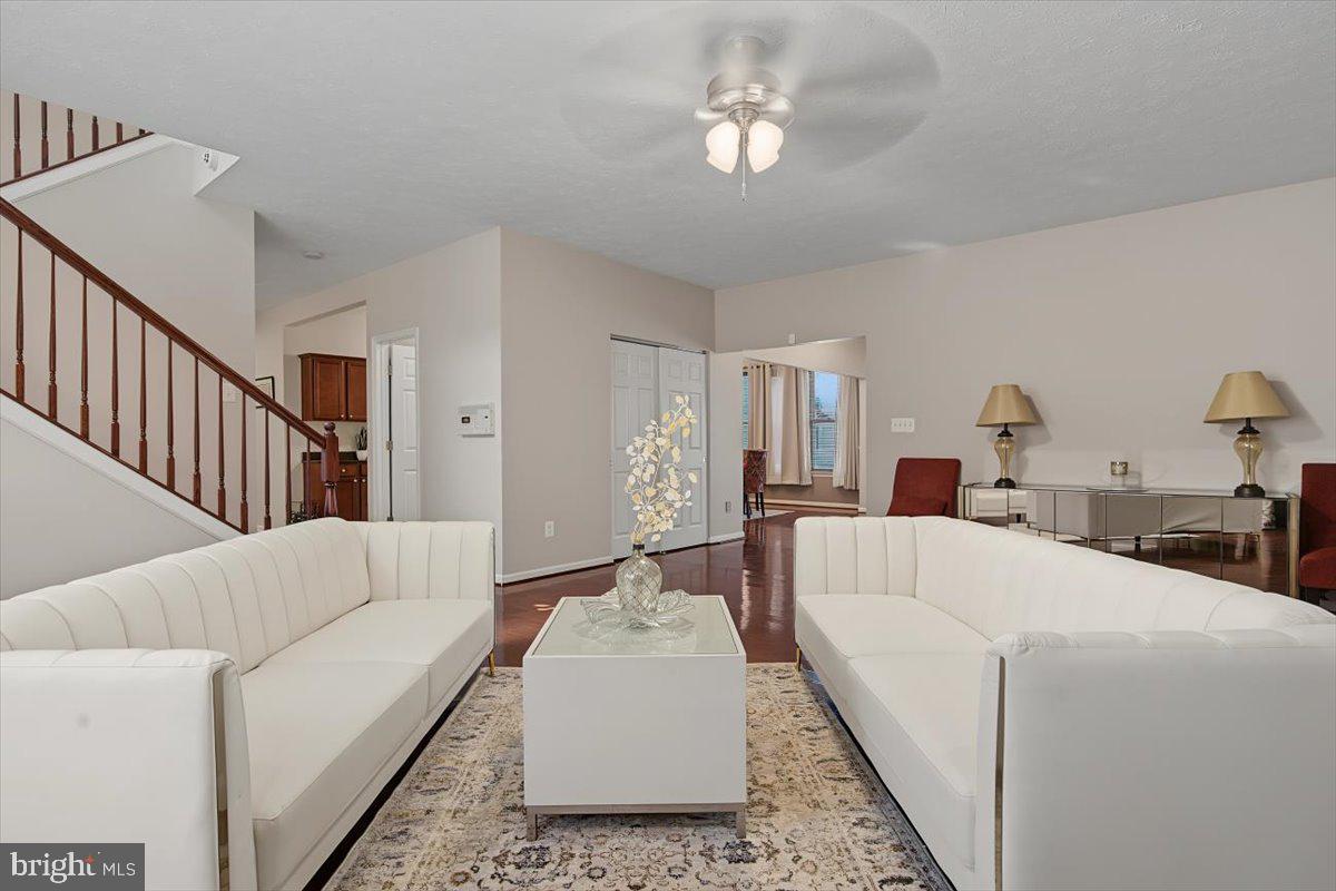 1146 E Founds St Property Photo 14