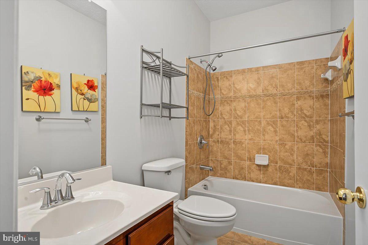 1146 E Founds St Property Photo 29