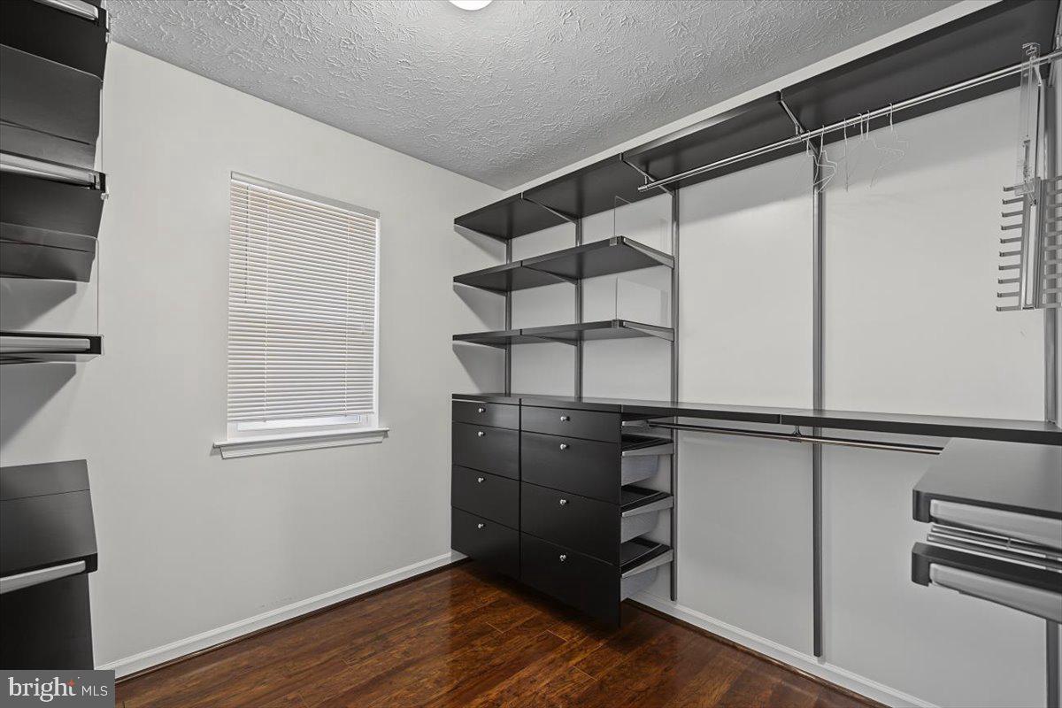 1146 E Founds St Property Photo 39