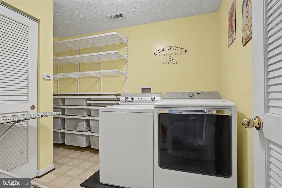 1146 E Founds St Property Photo 41