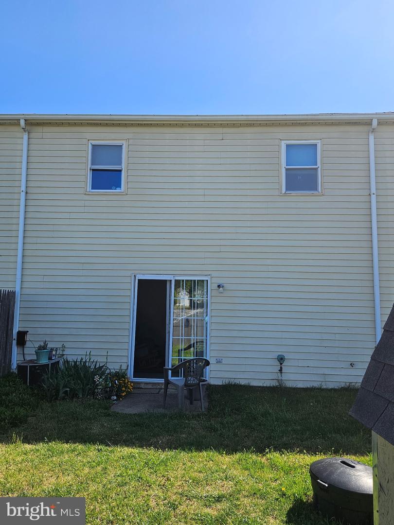 406 Dragon Ln Property Photo 10