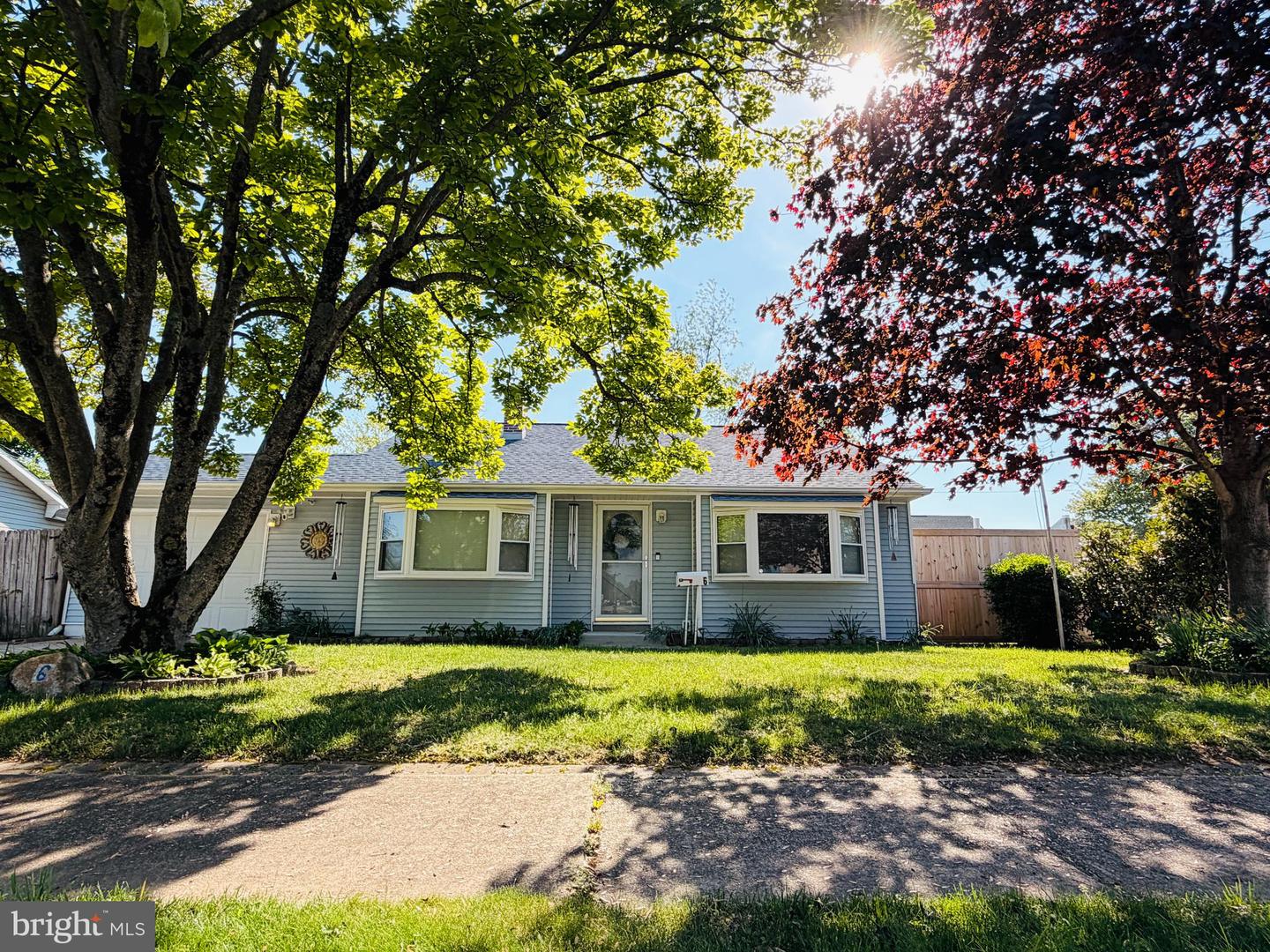 6 LYNCH FARM DR