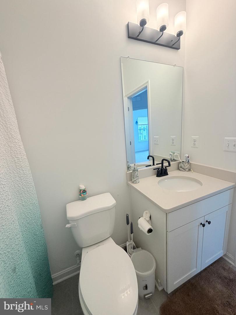 211 Douglas Way Property Photo 37