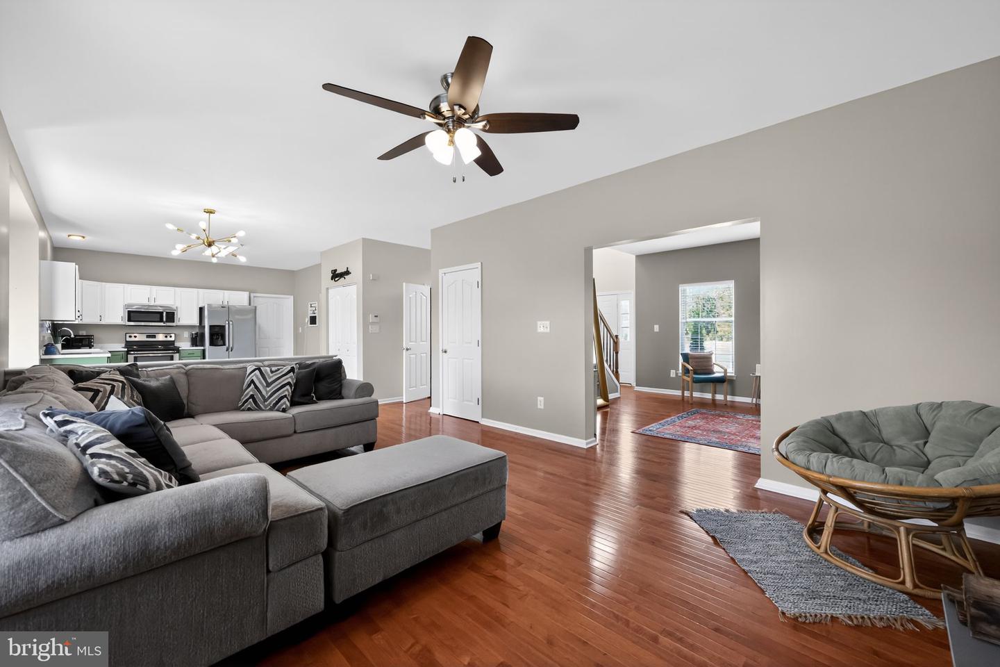 112 Olivine Cir Property Photo 4
