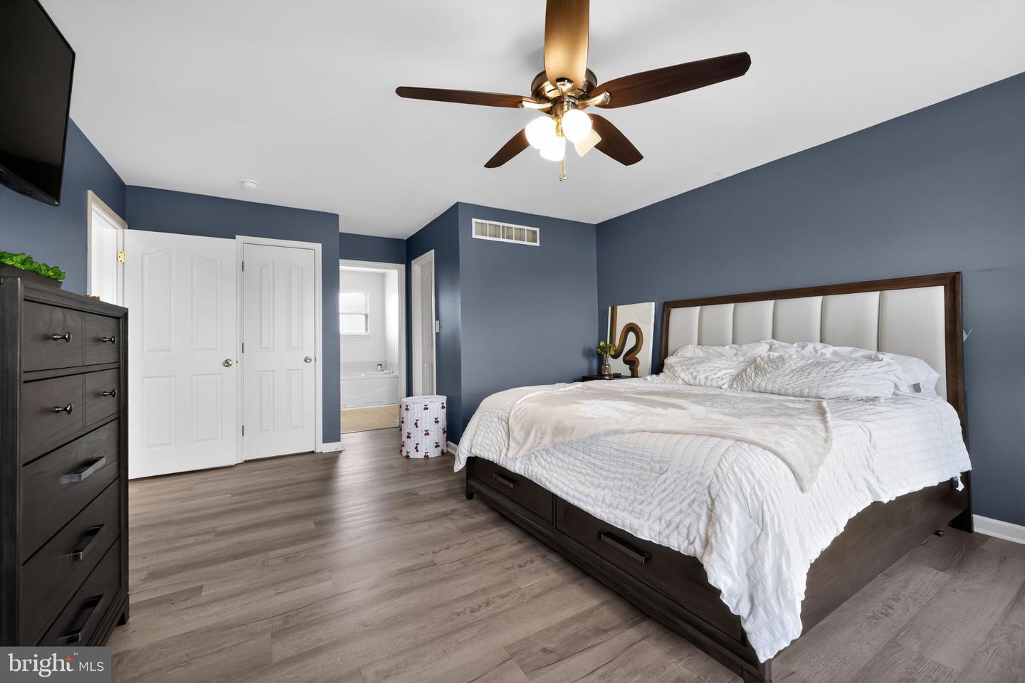 112 Olivine Cir Property Photo 16