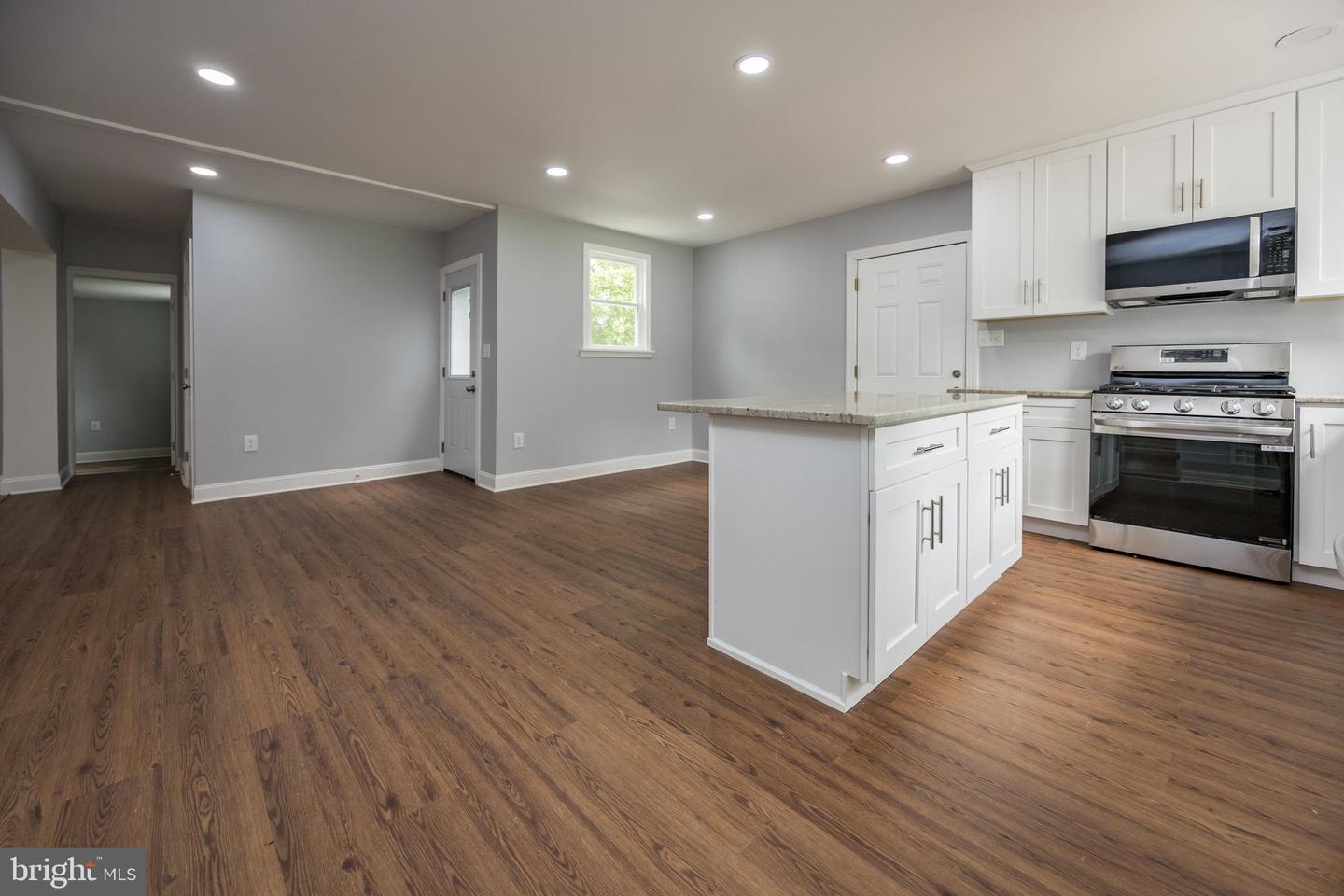 29 Beekman Rd Property Photo 4