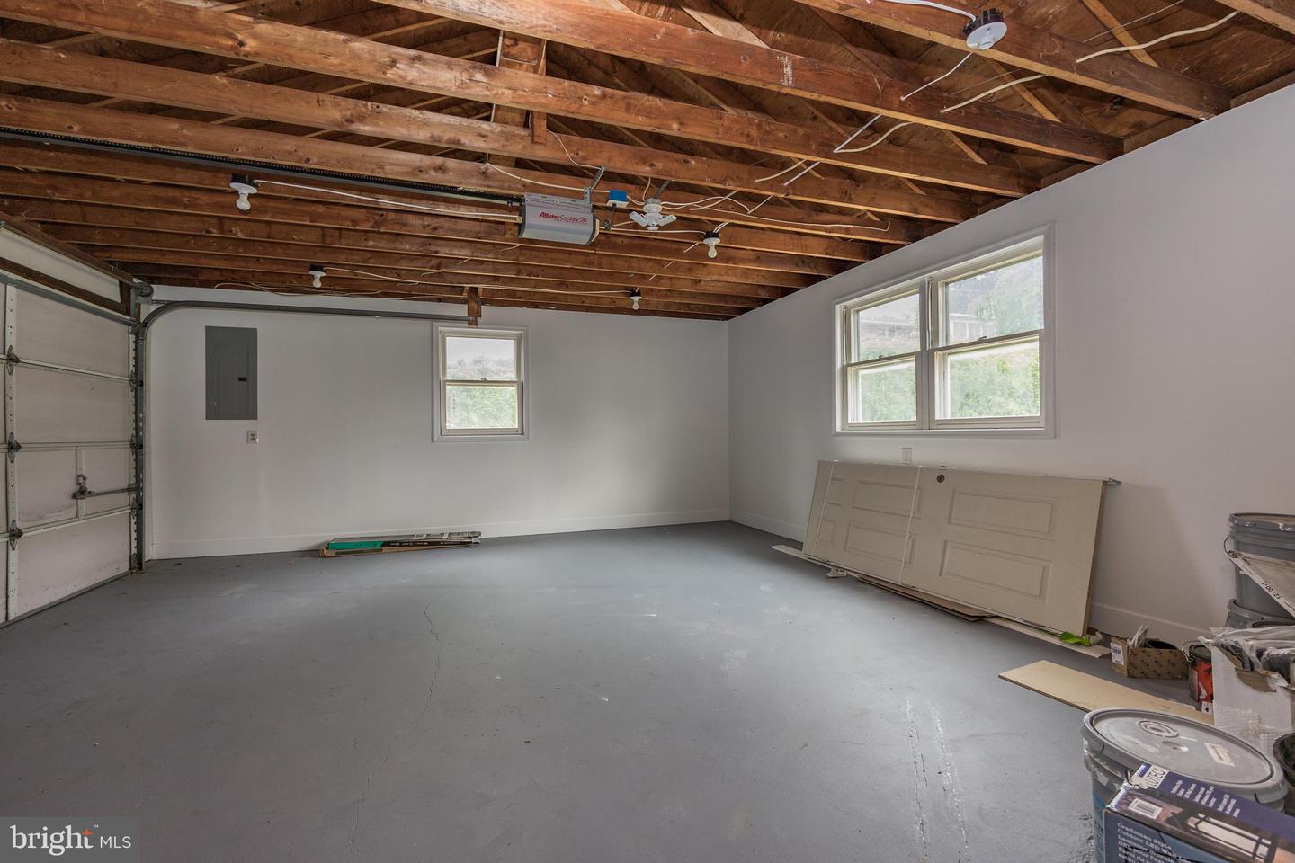 29 Beekman Rd Property Photo 38