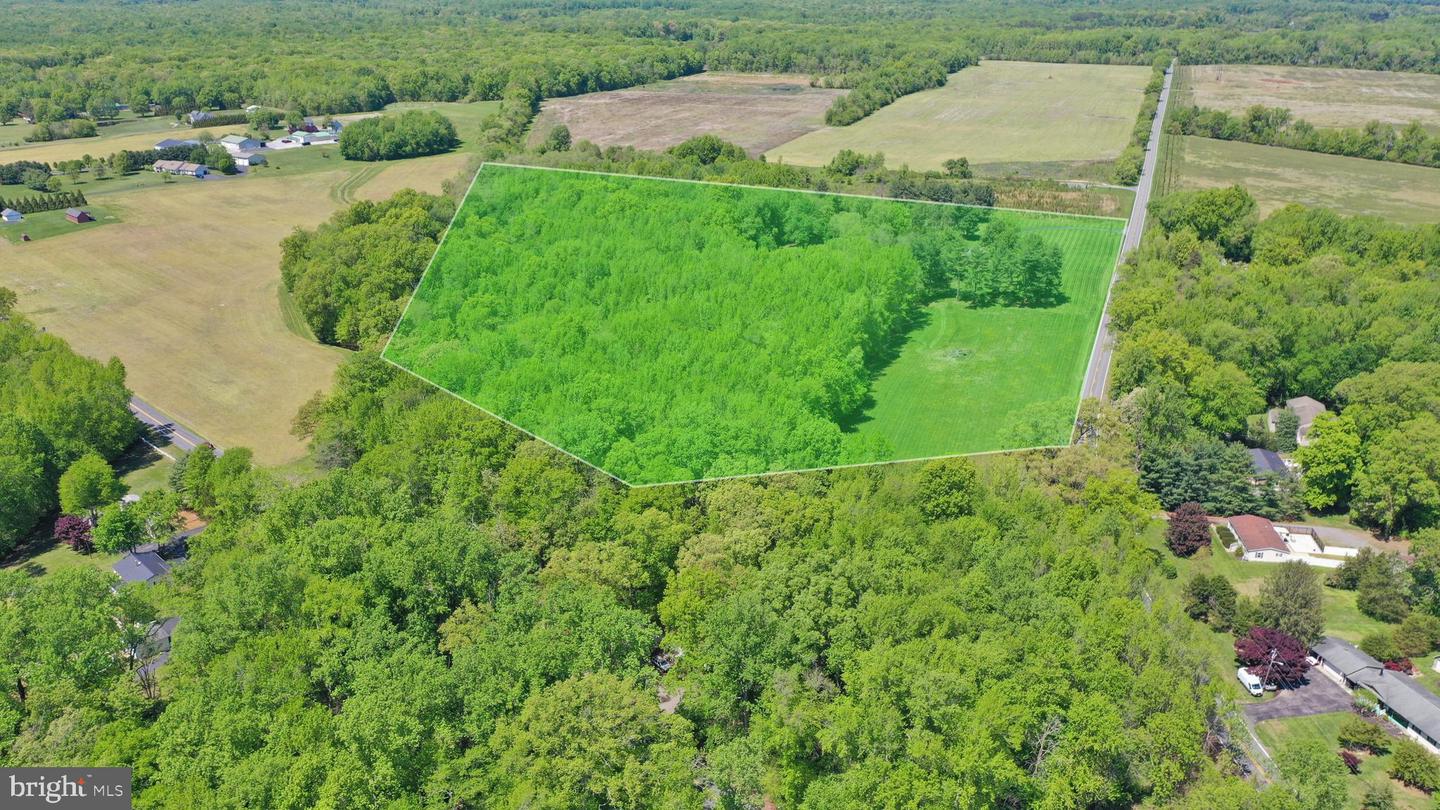 1066 Walker School Rd Property Photo 10