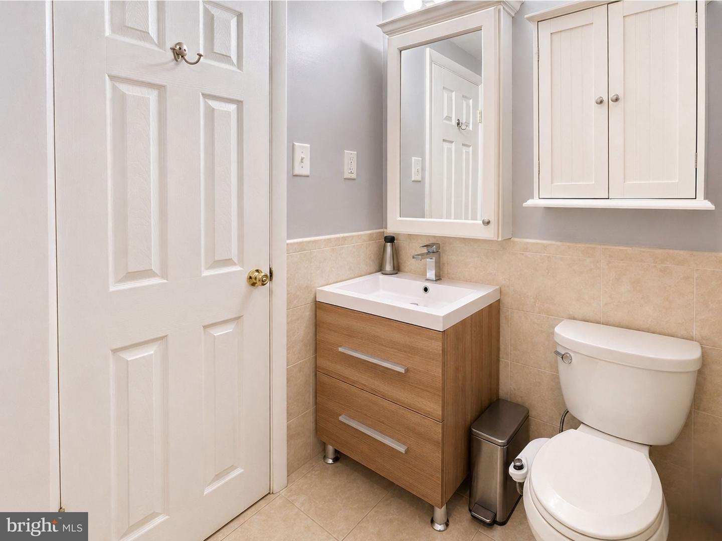7-unit Rockford Rd #f1 Property Photo 3