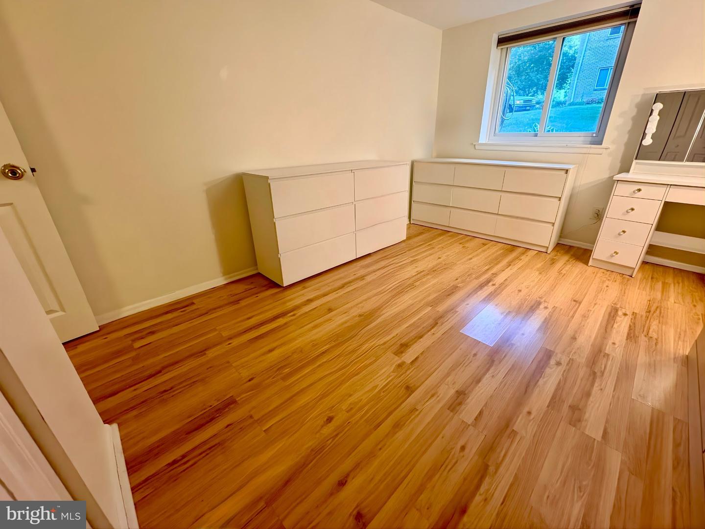 7-unit Rockford Rd #f1 Property Photo 5